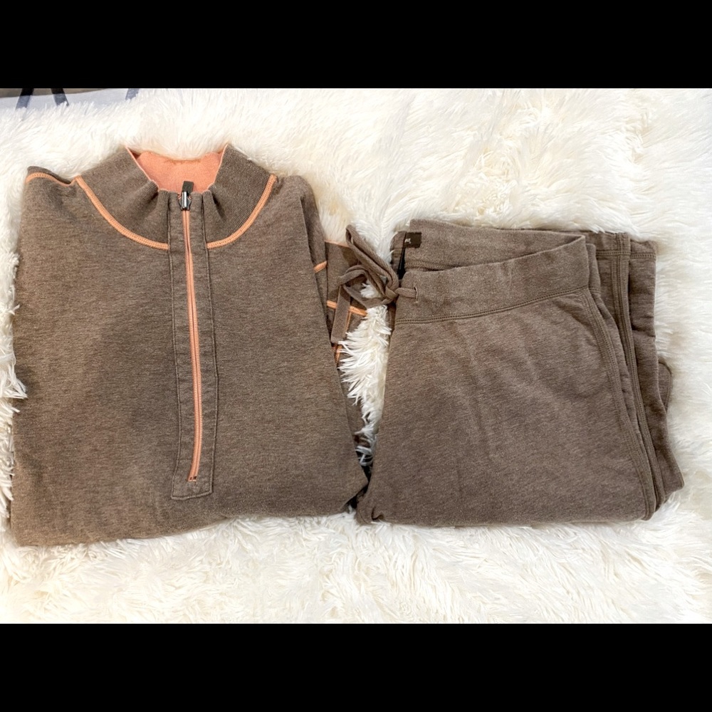 Tommy Bahama women’s loungewear